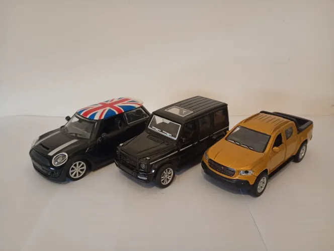 Lote 01 - Miniaturas De Carros Diversas