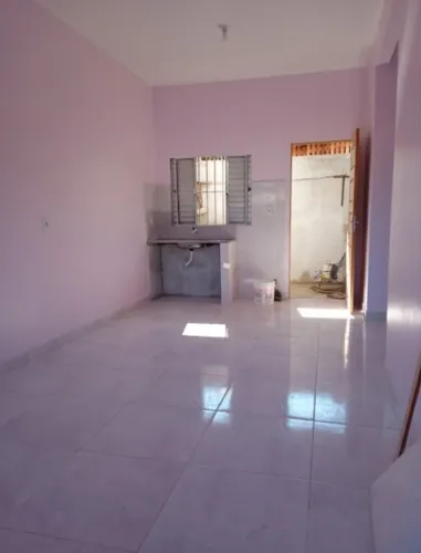 Aluga-se apartamento 