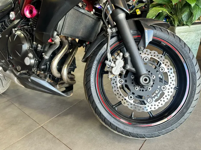 Kawasaki er6n com abs