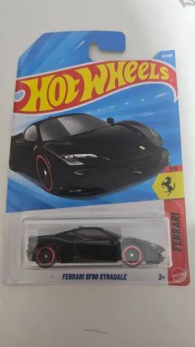Ferrari SF90 Stradale Preta Hot Wheels