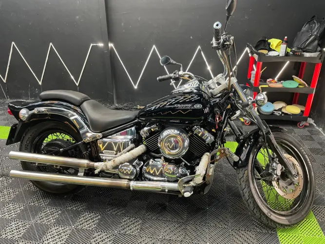 Yamaha XVS 650 Drag Star