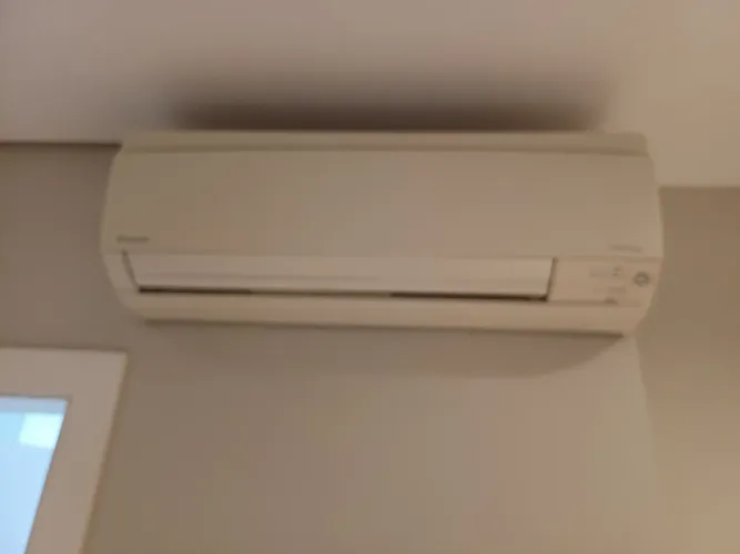 Evaporadora Daikin 9000btus - Modelo FTXS25KVM