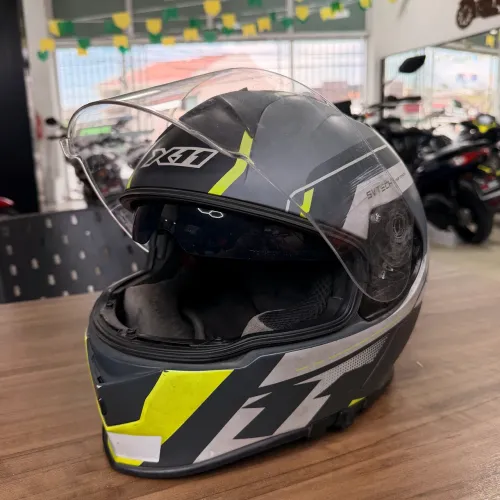 CAPACETE X11
