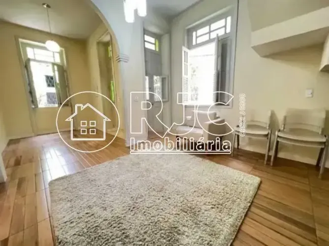 Casa para venda com 270 metros com 5 quartos em Andaraí