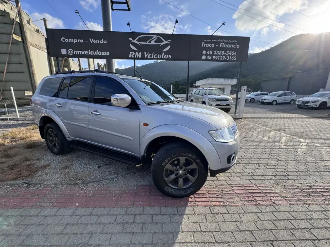 Mitsubishi Pajero Dakar HPE 3.2 4X4 T.I Dies 5P AUT 2012