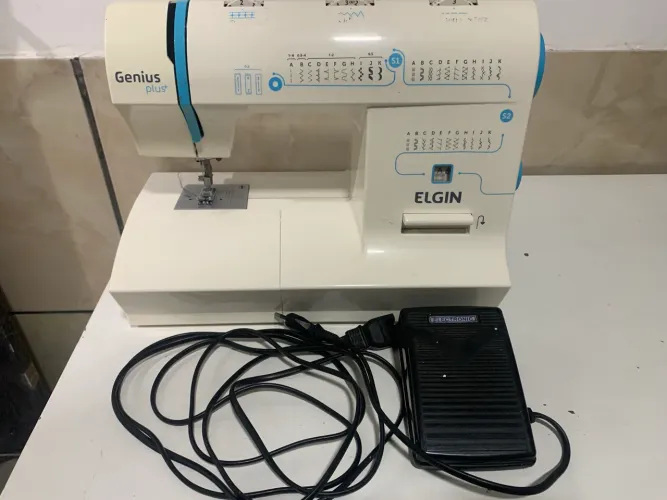 Maquina de costura doméstica