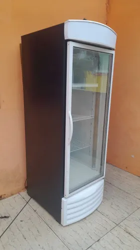 Expositora metalfrio bebidas