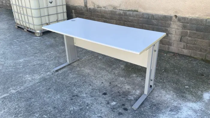 Mesa de escritório seminova