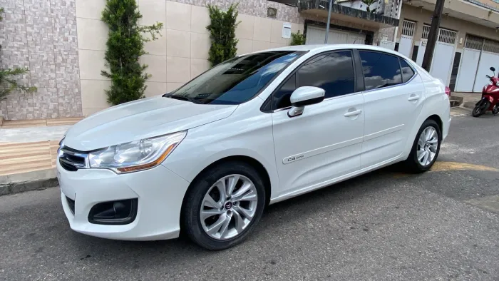 Citroen C4 Lounge Tendance 2.0 Flex 4P Aut. 2016