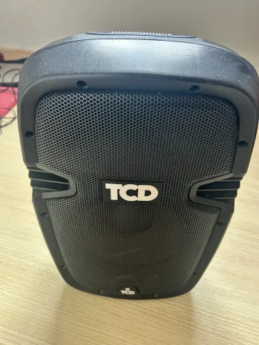 Caixa de som TCD 15? Bluetooth e USB