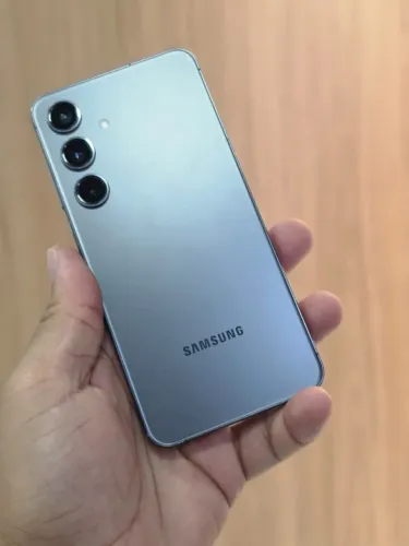 SAMSUNG GALAXY S24 256GB 8RAM SEMINOVO GRAFITE TODO ORIGINAL