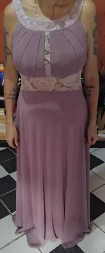 Vendo vestido de festa