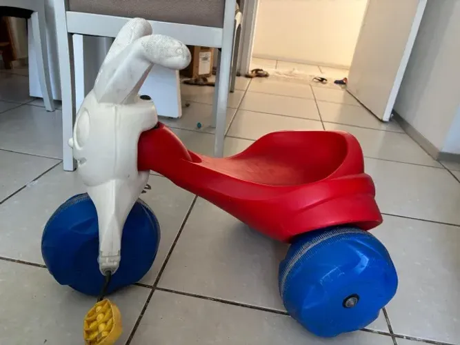 Motinha Infantil de Plástico - Resistente e Divertida