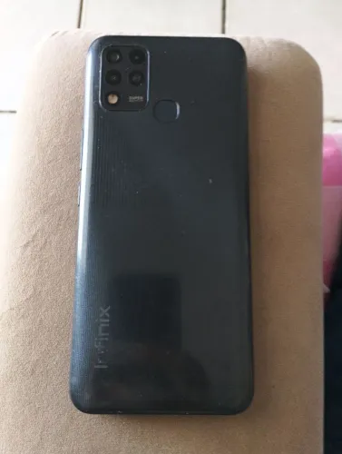 Celular Infinix Hot 11