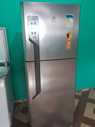 Vende- Se com defeito pro comprador arrumar