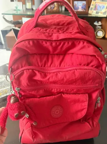 Mochila Kippling de rodinhas