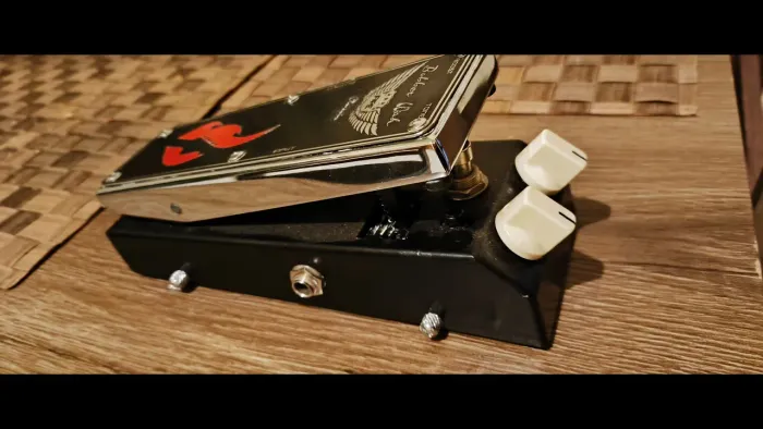 Pedal wah wah fire bobber wah wah