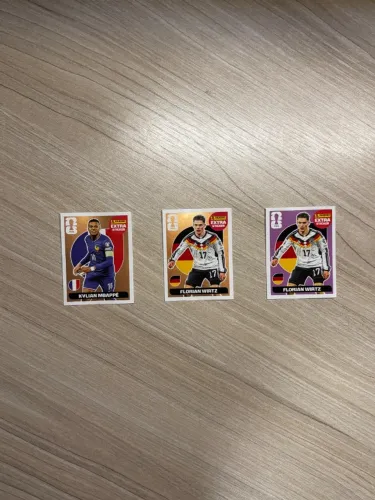 Kit com 3 figurinhas extras | mbappé bronze + 2 figurinhas bônus