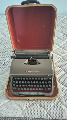 Maquina de Escrever Remington Quiet-Riter Decada de 40