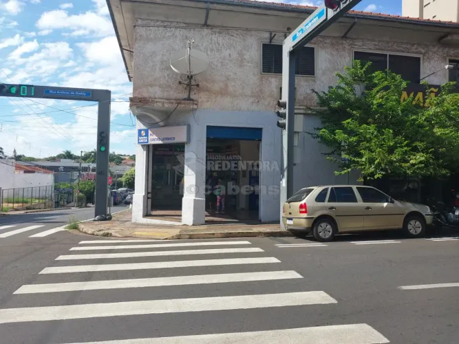 Prédio Comercial Região Central.