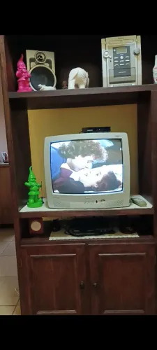 Televisão tubo Semp 20 polegadas