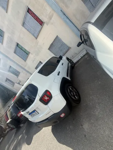 Jeep Renegade Sport 1.8 4X2 Flex 16V Aut. 2016