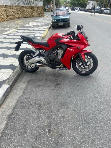 Moto de uso pessoal, em excelente estado! 