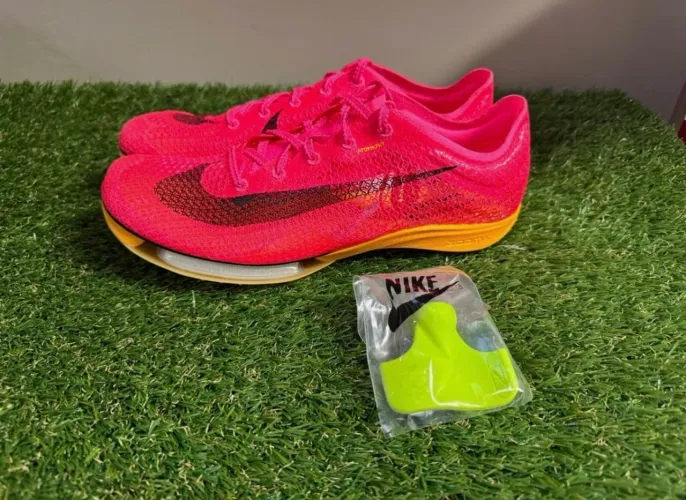 Sapatilha atletismo Nike 43 