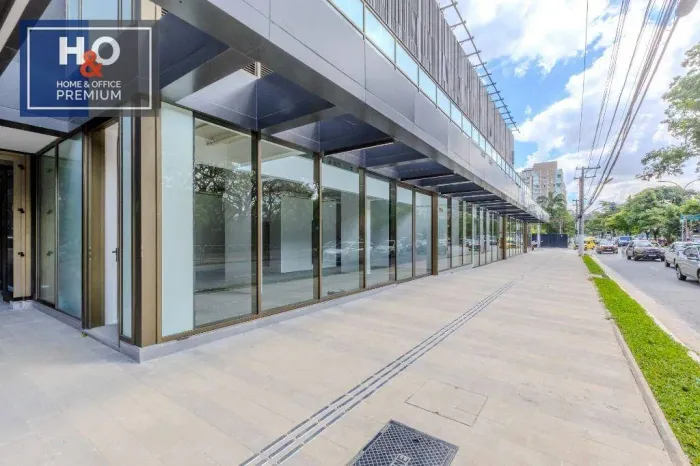 Lojas p/ locação, 560 m² - 7 Vagas - Ibirapuera - São Paulo/SP