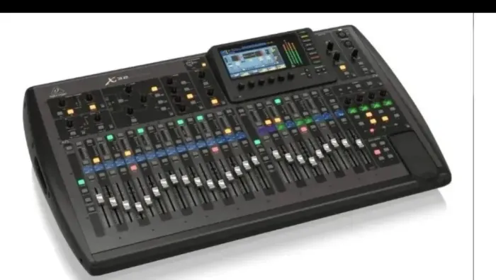 X32 Full Behringer sem uso estado de novo 