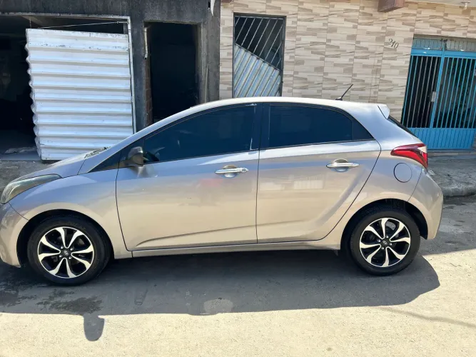 Hyundai HB20 Unique 1.0 Flex 12V Mec. 2019