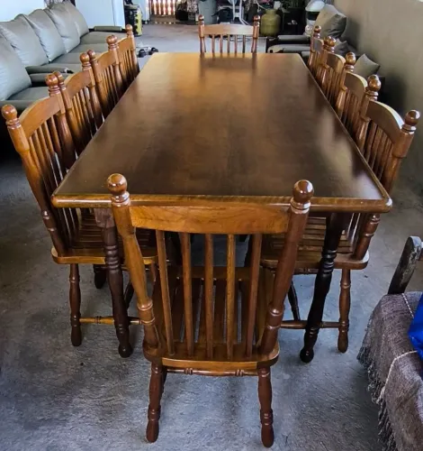Mesa com 10 Cadeira Nova