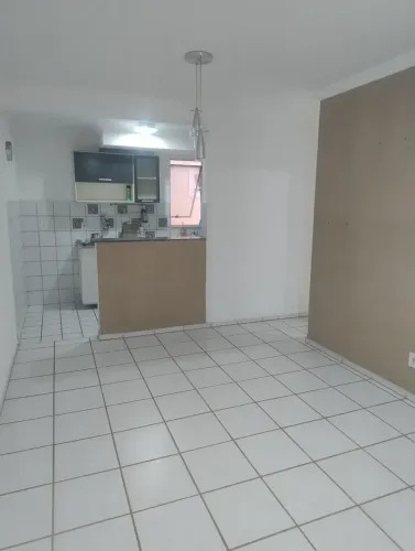 Alugo Apartamento na Avenida do Turu Condomínio Carolina