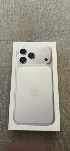 iPhone 17 Pro Max . Silver 256gb. Novo Lacrado