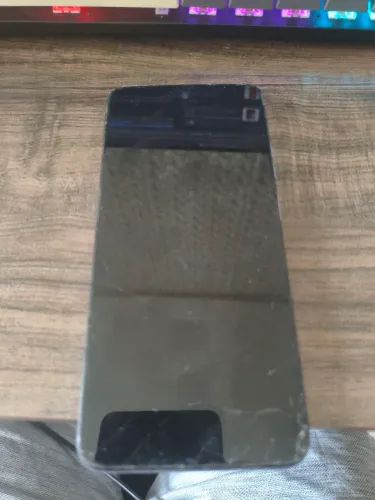 Motorola Moto g34 5G 128/4 Gb Ram -Tela trincada(funcionando perfeitamente)