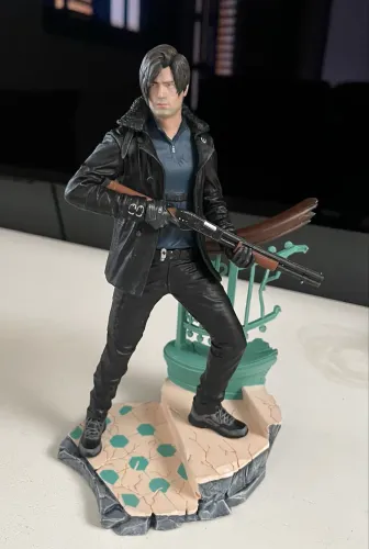 Diorama Action Figure Leon - Resident Evil Requiem