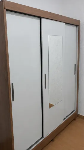 Guarda-roupa