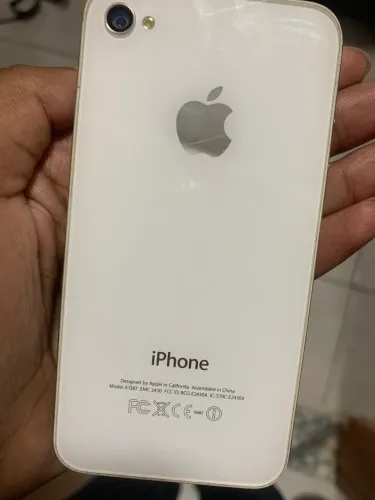 iphone 4s (Sucata. Para Retirada de Peças).