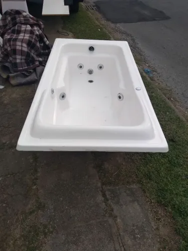 Banheira de hidromassagem 