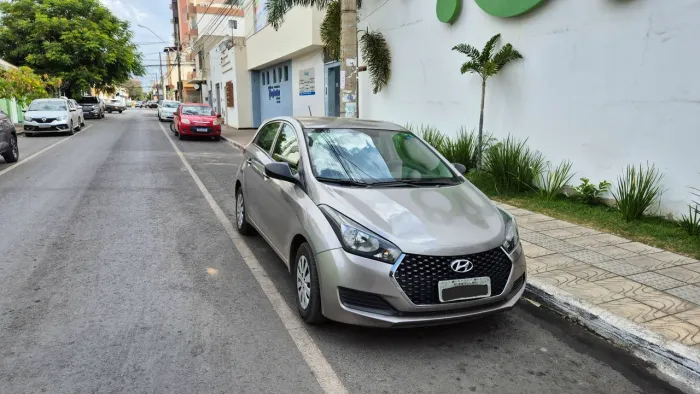 Hyundai HB20 Unique 1.0 Flex 12V Mec. 2019