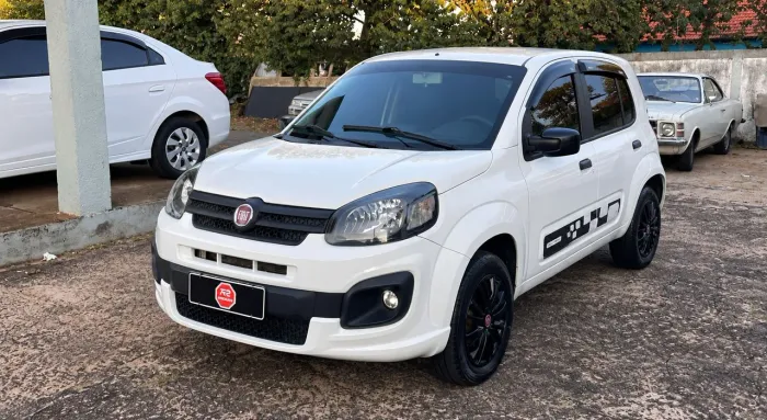 Fiat Uno Attractive 1.0 EVO Fire Flex 8V 5P 2021