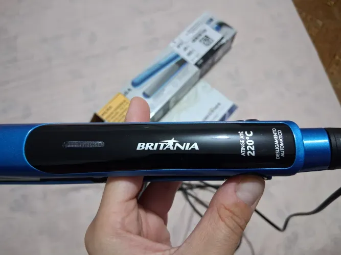 Prancha alisadora Titanium Britânia