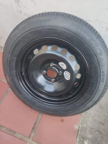 Pneu Bridgestone Turanza ER30 195/65 R15 com Roda de Ferro Aro 15