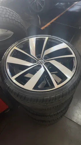 Rodas aro 20? diamantadas Virtus TSI 250 5x100 modelo Jetta e Molas RedCoil 