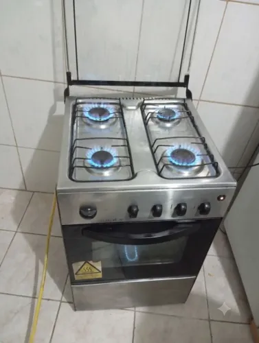 Fogão de Inox Esmaltec 4 Bocas e Forno Funcionando Perfeitamente