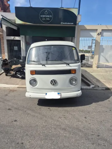 Volkswagen Kombi Furgão 2005