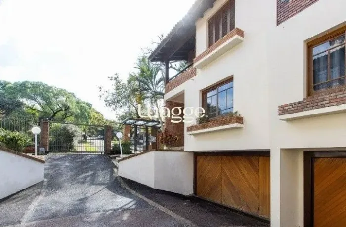 CASA DE CONDOMINIO FECHADO PARA ALUGAR NO BAIRRO VILA ASSUNÇÃO - 03 QUARTOS SENDO 01 SUITE