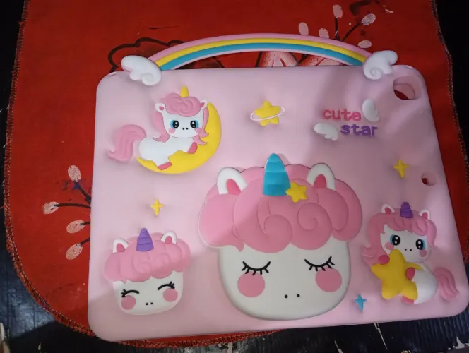 Capa infantil para iPod 10a geração A16 pro 11 ,obs: vem com alça 