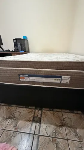 Cama de casal completa (colchão e box)