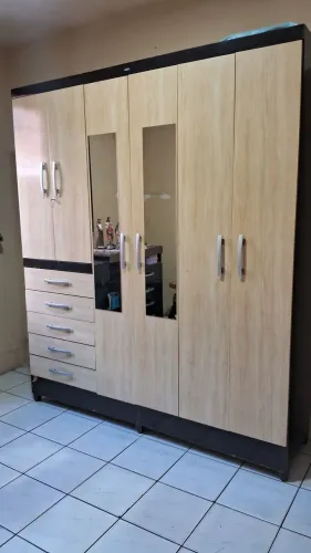 Vendo guarda roupa casal